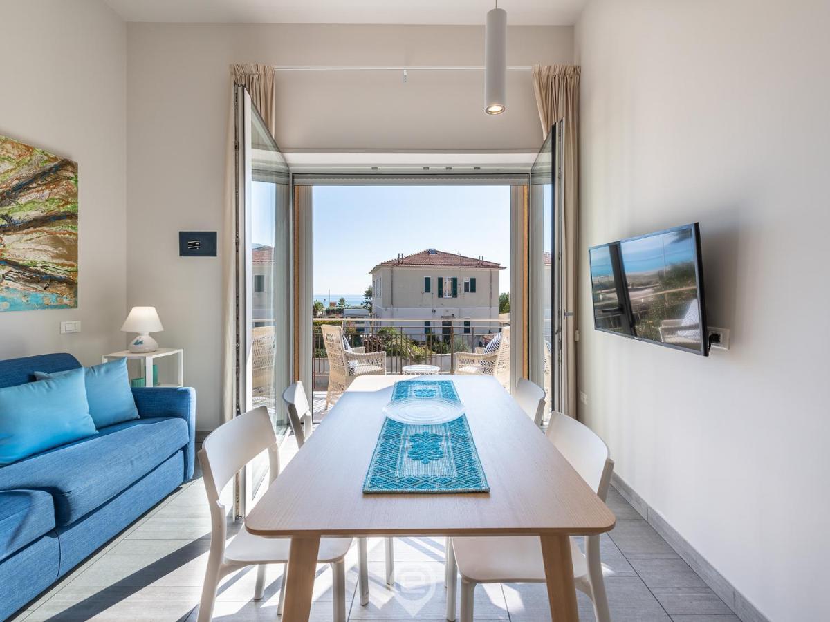 Poetto Sea Breeze - Blue Apartment Cagliari Exterior photo